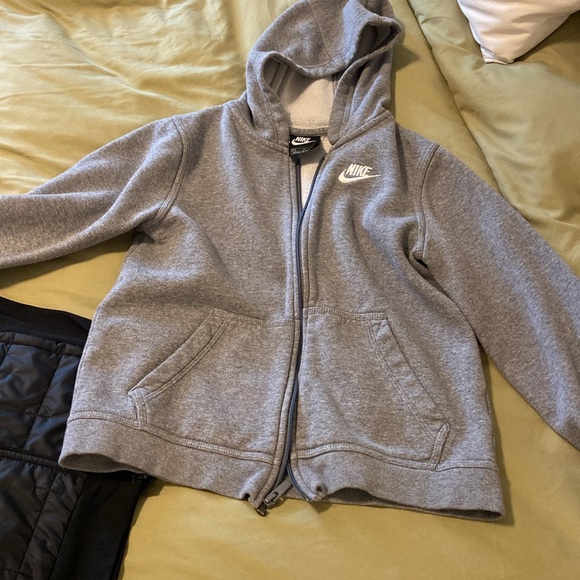 Kids Nike Zip Up and Nike Vest bundle - Picture 7 of 12